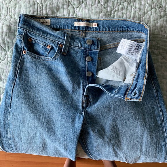 COPY - Levi’s Wedgie straight leg jeans - Picture 4 of 11